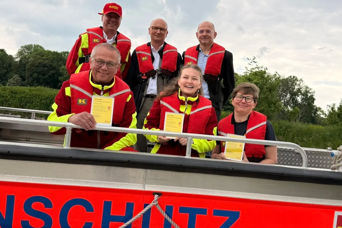 Kinderschwimmen, Wasserrettung und Katastrophenschutz: Drei Generationen engagieren sich gemeinsam beim ASB Riesa