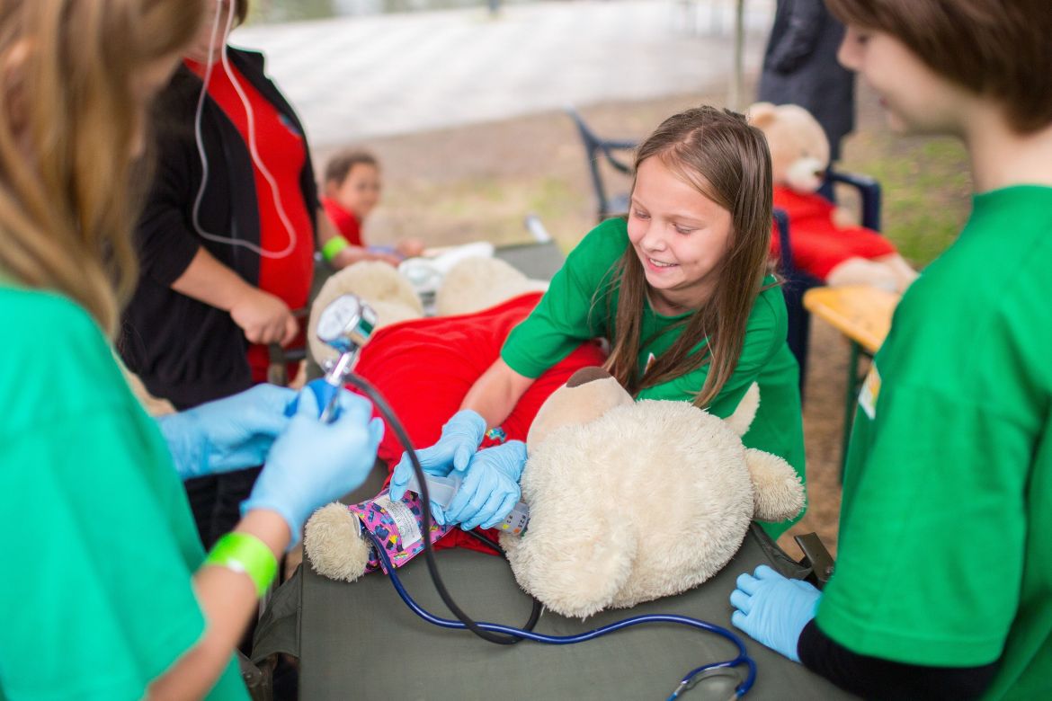 Kinder Lernen Erste Hilfe Beim Asb